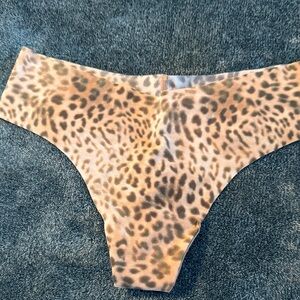 Leopard Pantie  Size M Victoria Secret NWT